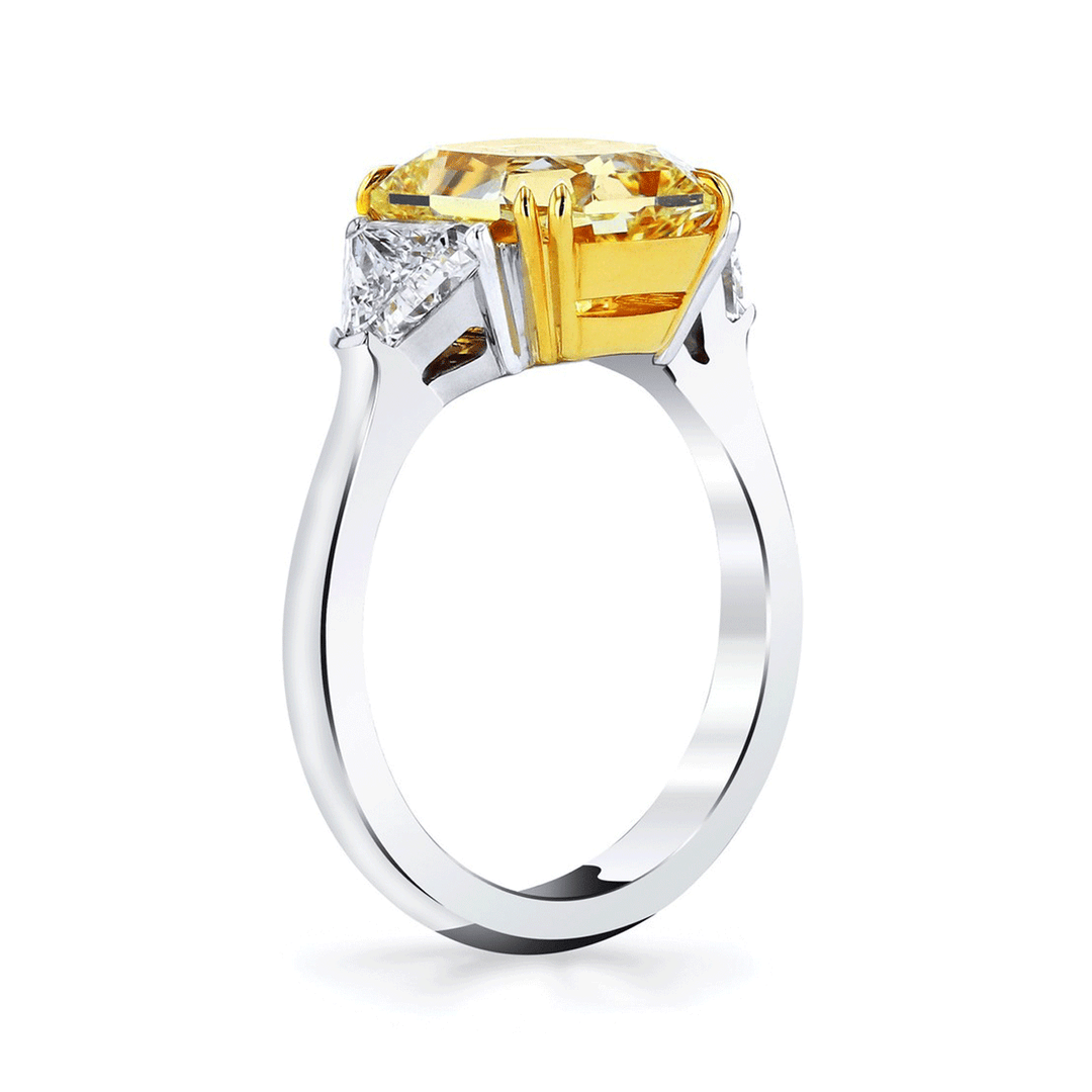 Private Reserve Platinum 18k Fancy Yellow Radiant 8.22 Total Weight Ring