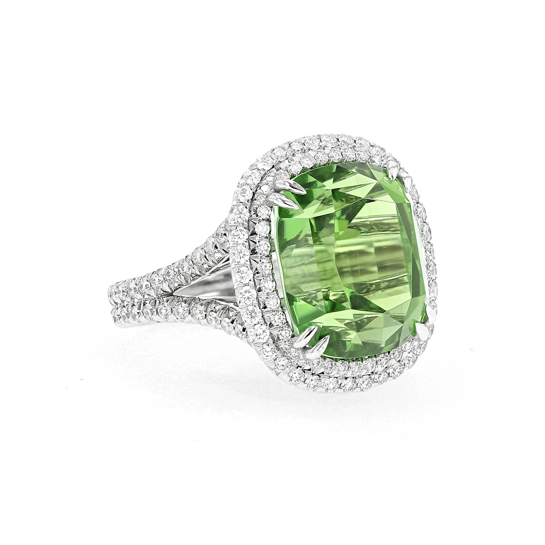 18k White Gold and Green Tourmaline 14.81 Total Weight Ring