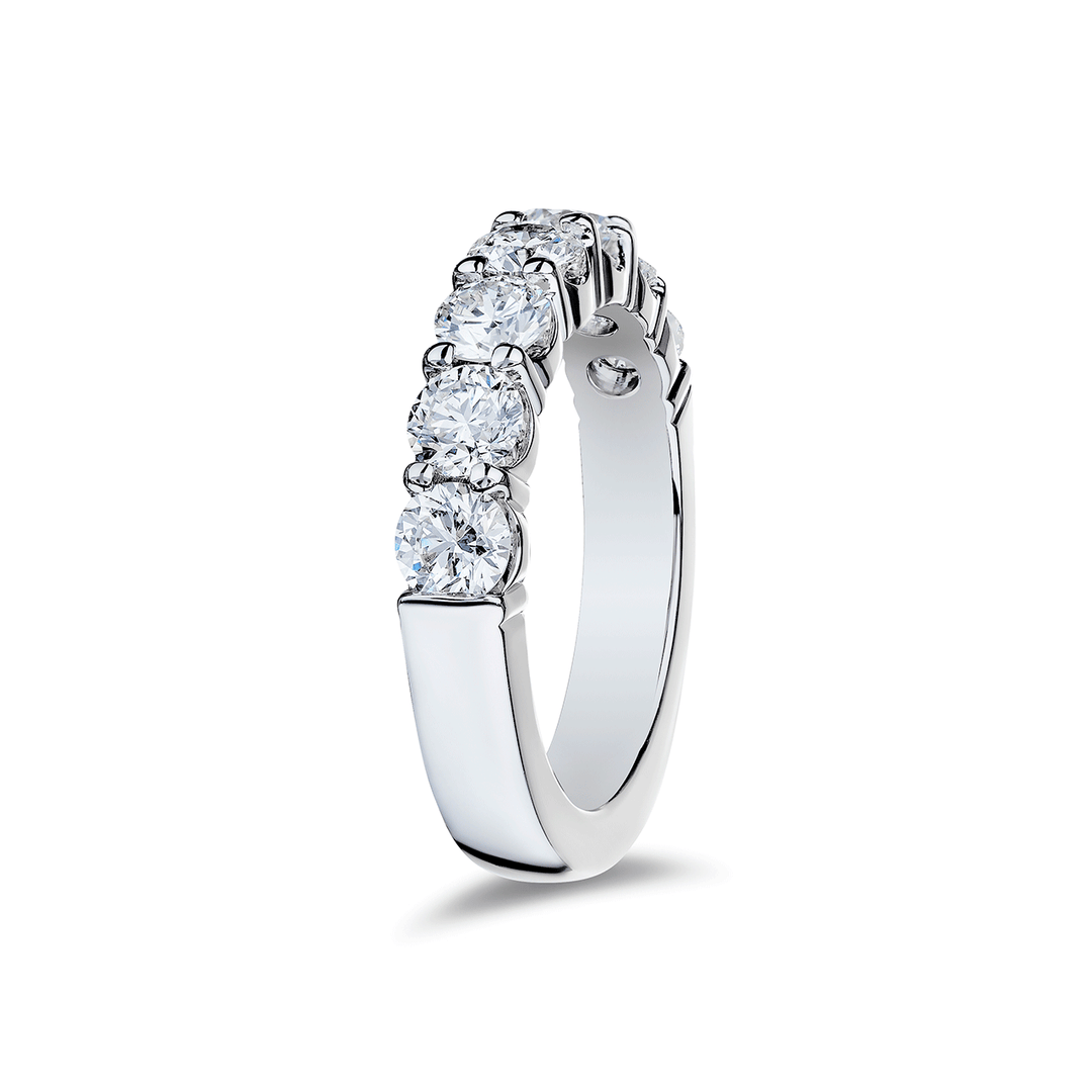 18k White Gold and 1.75 Total Weight Diamond Band