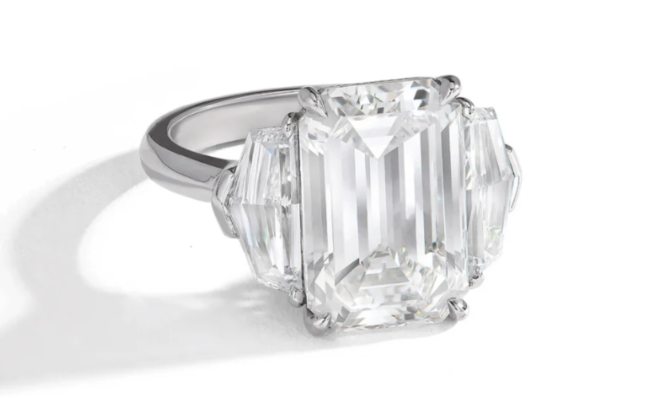 Hall of Mirrors: the Emerald Cut