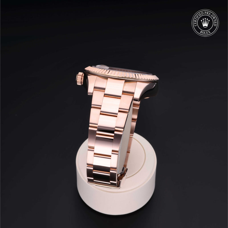 Sky-Dweller M326935-0004