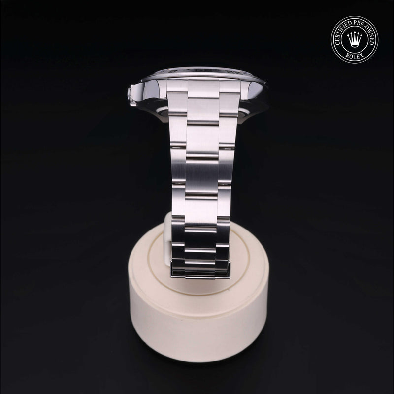 Explorer II M226570-0001