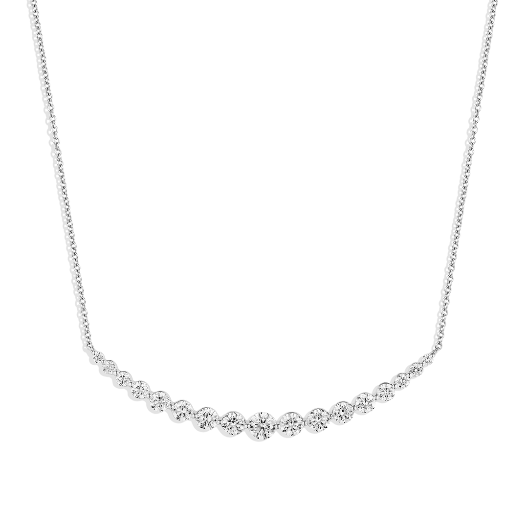 18k White Gold and 1.90 Total Weight Diamond Graduated Necklace