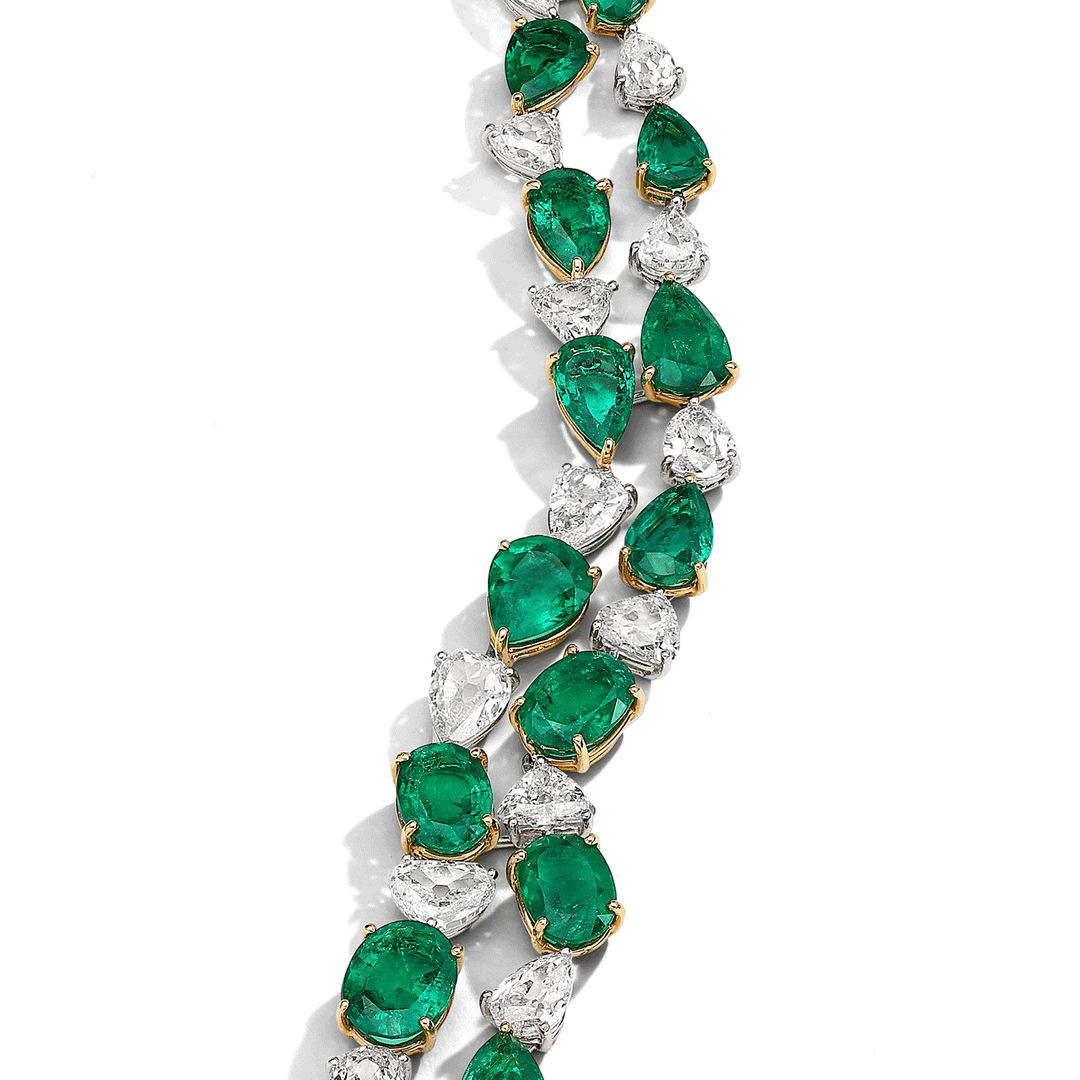 Private Reserve 18k Gold and 32.62 Total Weight Emerald Bracelet