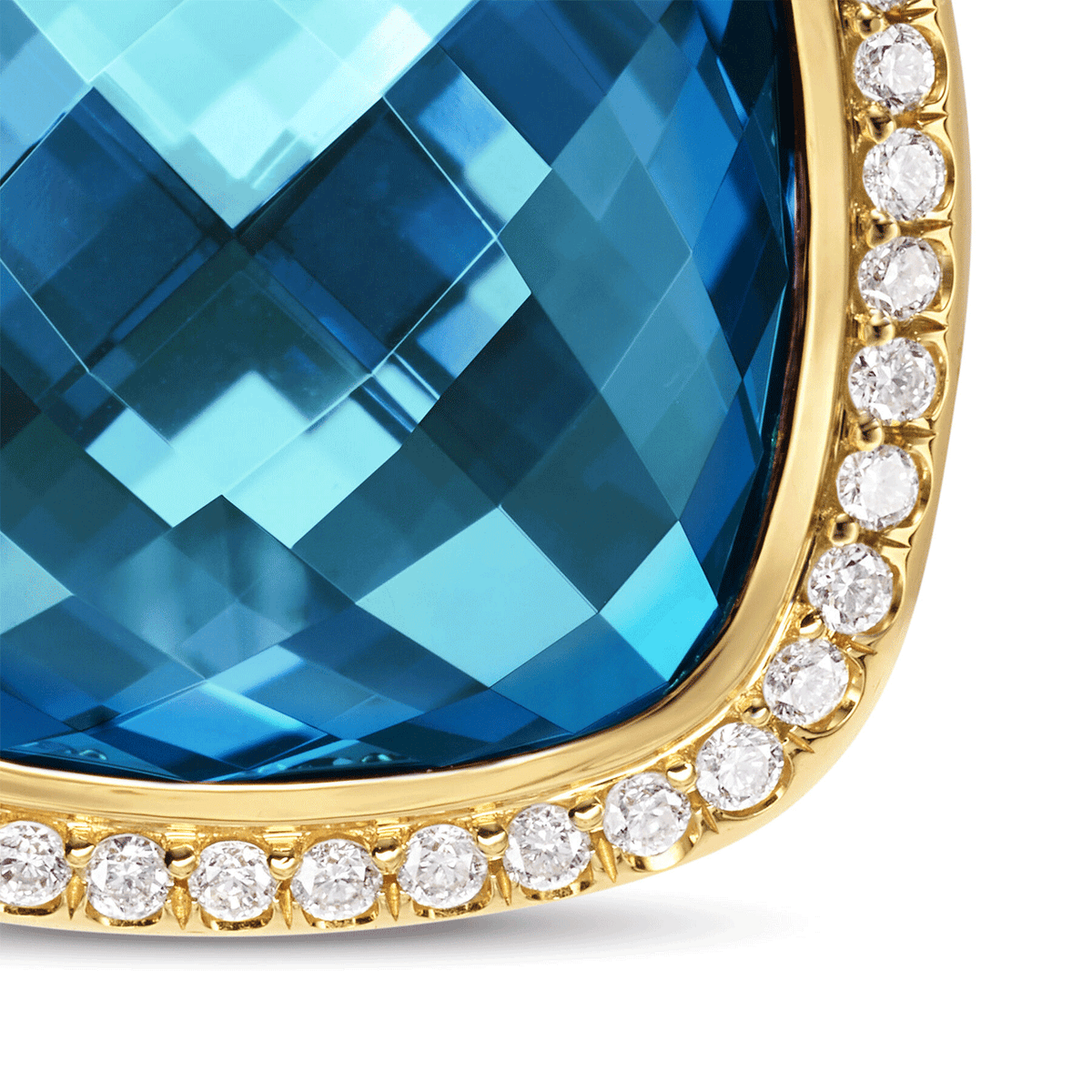 David Yurman Albion® Pendant 18K Yellow Gold with Hampton Blue Topaz and Diamonds 15mm