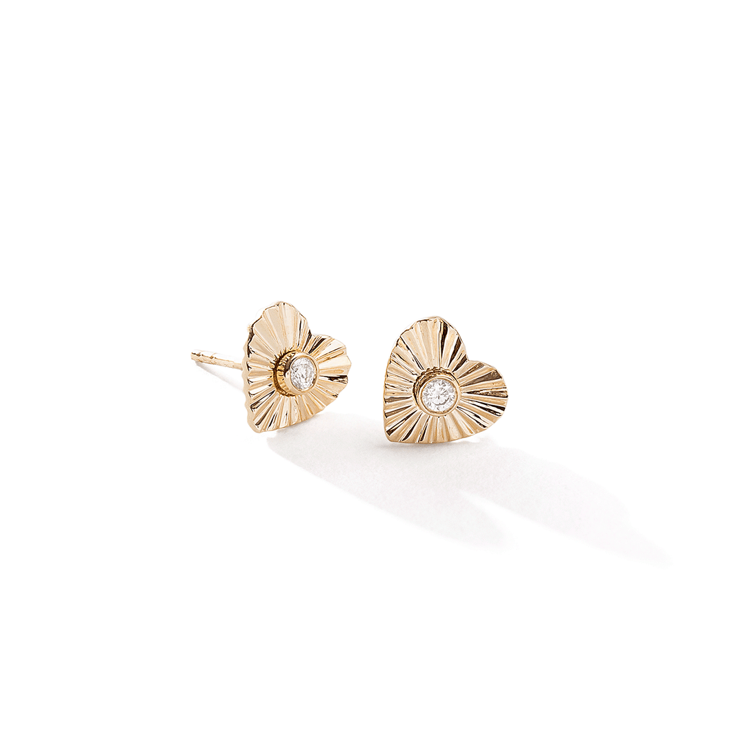 14k Gold Sunburst .07 Total Weight Heart Studs