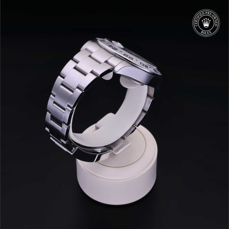 Explorer II M216570-0001