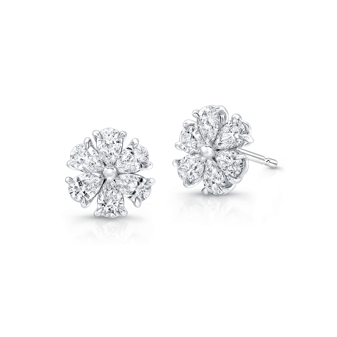 18k White Gold and 2.98 Total Weight Diamond Flower Studs