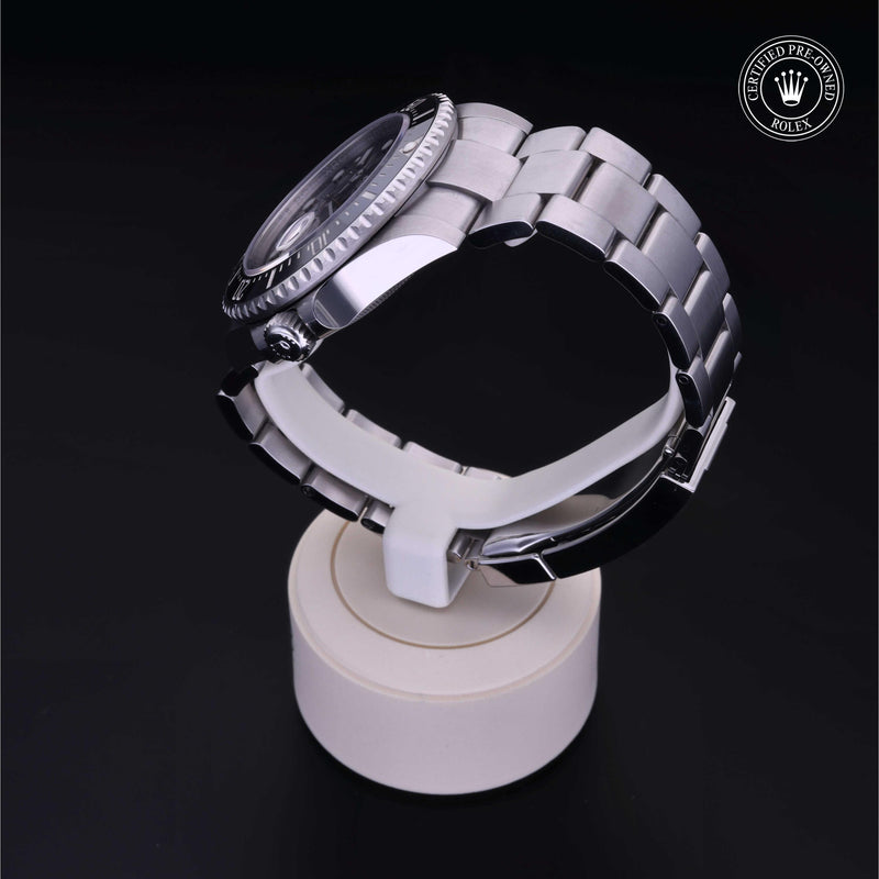 Sea-Dweller M126600-0001