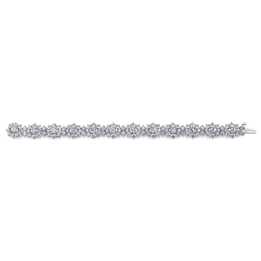 18k Gold and 18.25 Total Weight Diamond Bracelet