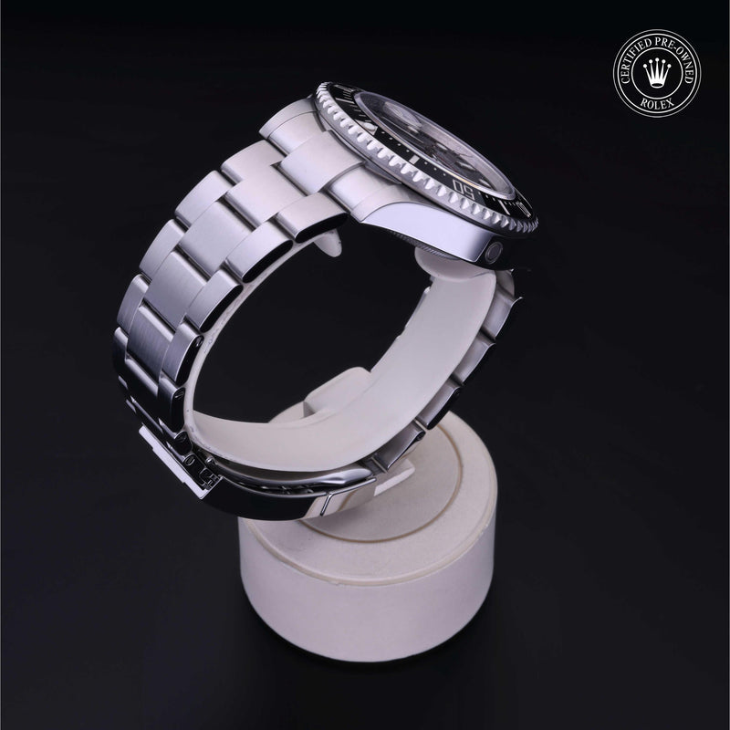 Sea-Dweller M126600-0001