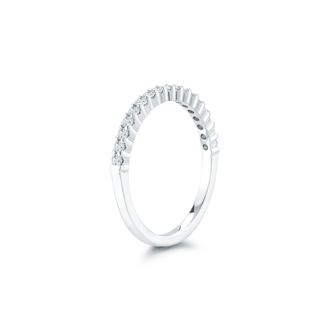 18k White Gold and 0.34 Total Weight Diamond Band