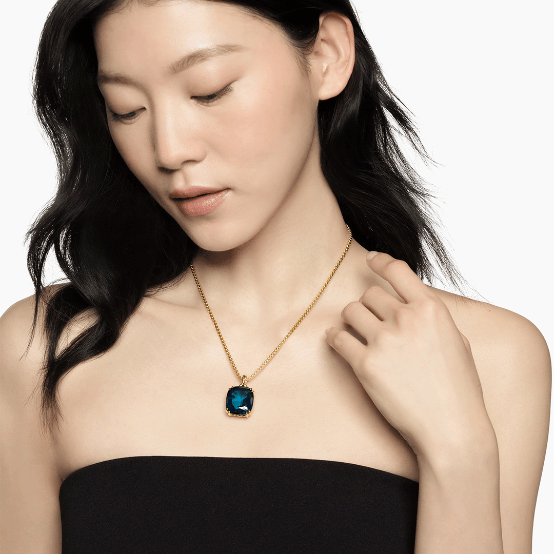 David Yurman Marbella Pendant 18k Yellow Gold with Hampton Blue Topaz, 22mm