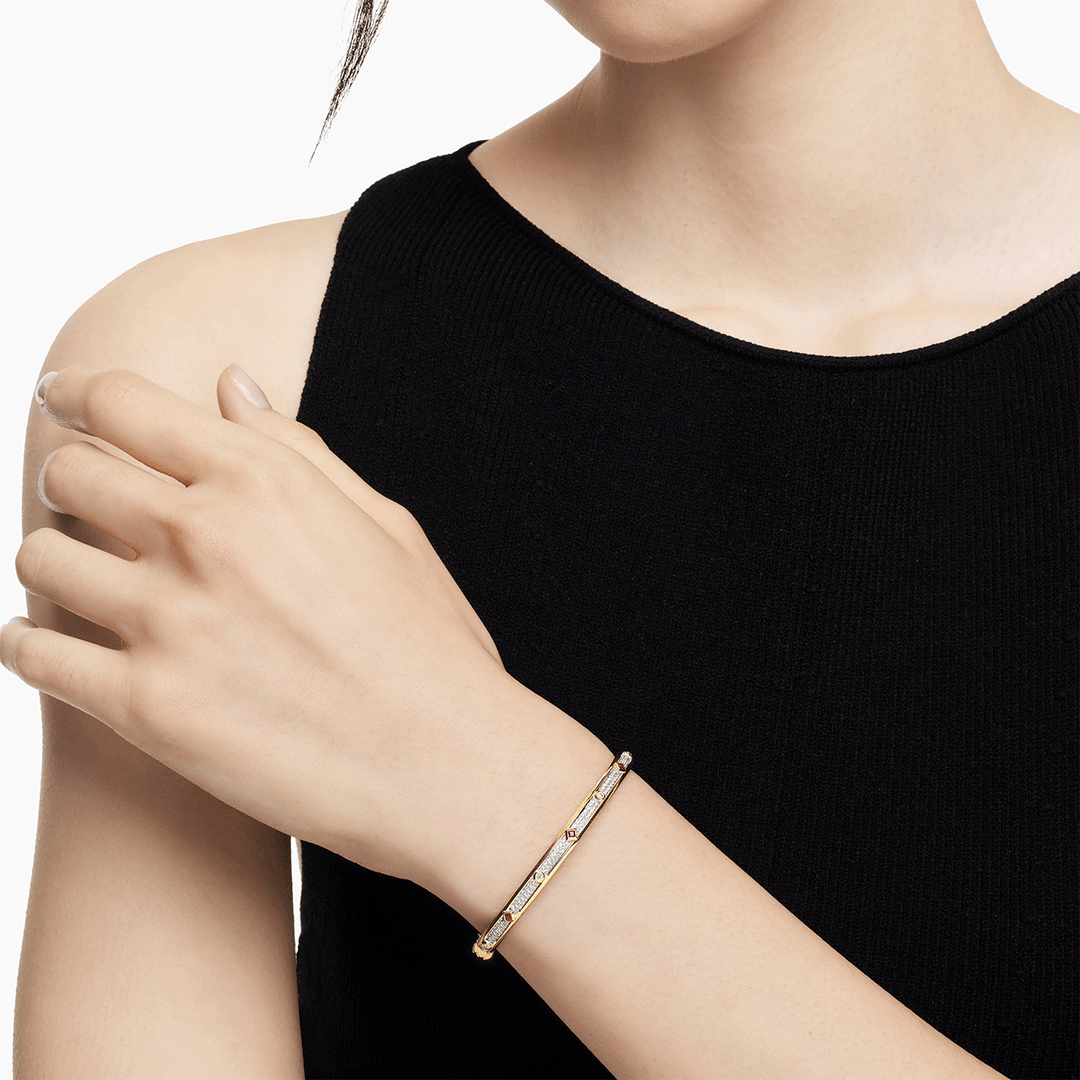 David Yurman Modern Renaissance Bracelet in 18k Yellow Gold with Blue Sapphires and Full Pavé Diamon