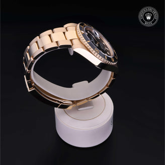 Submariner Date M116618LN-0001