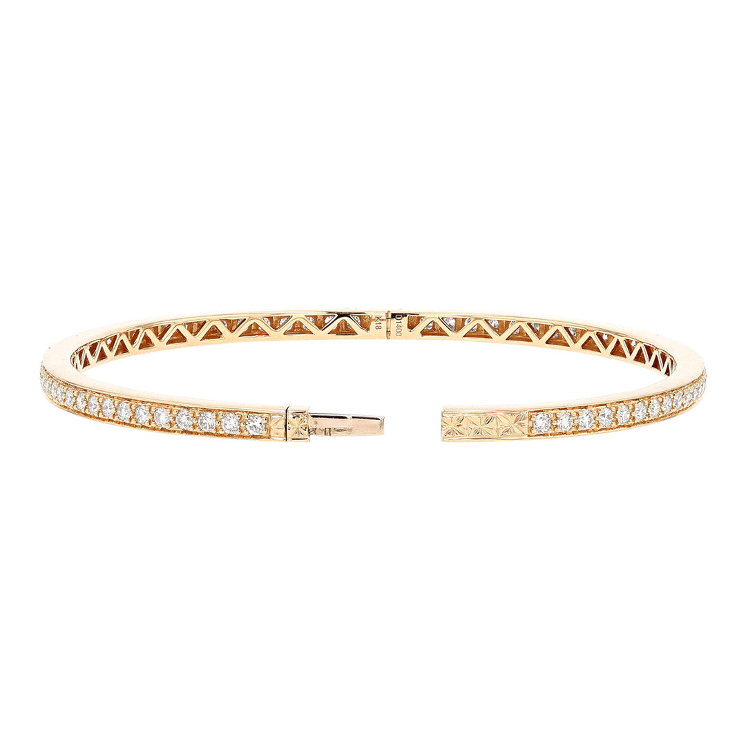 Classic 18k Yellow Gold and 1.39 Total Weight Diamond Bangle Bracelet