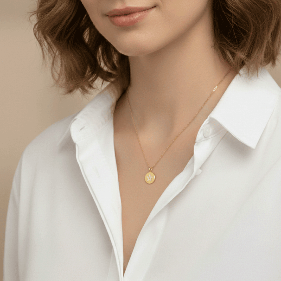 14k Yellow Gold Disc .13 Total Weight Diamond Star Charm