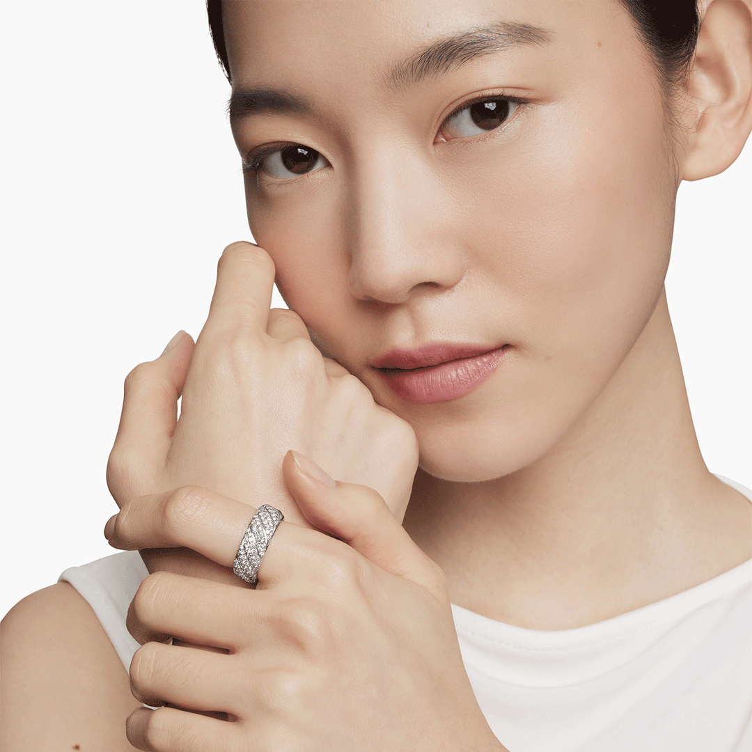 David Yurman Sculpted Cable Band Ring in Sterling Silver with Pavé Diamonds, SZ7