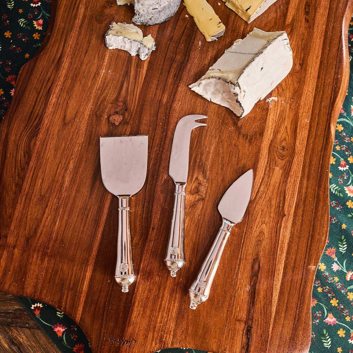 Juliska  Berry & Thread Cheese Knife Assorted Set of 3 - Polished