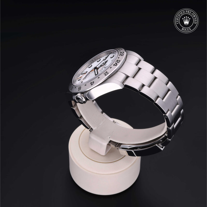 Explorer II M226570-0001