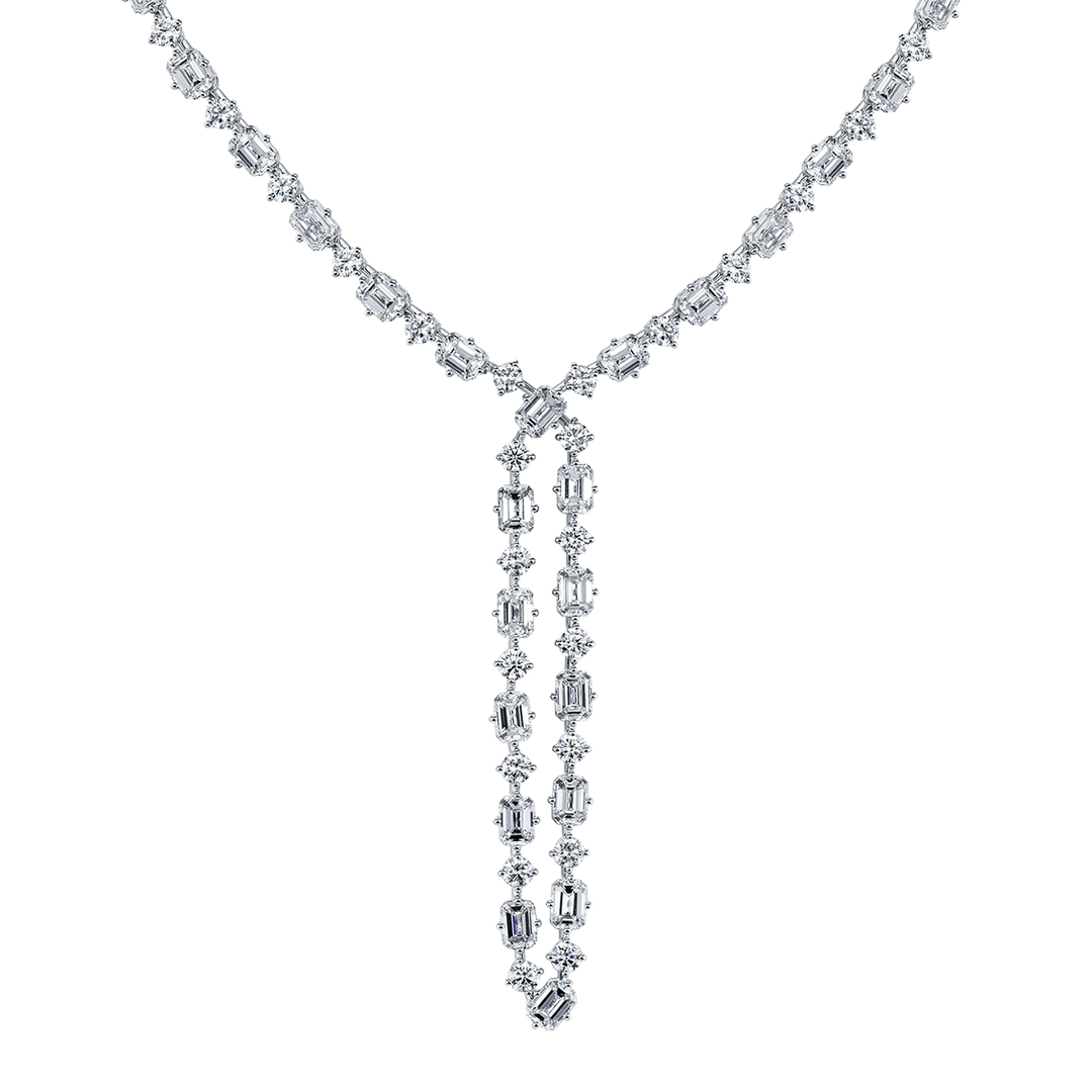 18k White Gold and 18.01 Total Weight Diamonds Lariat Necklace