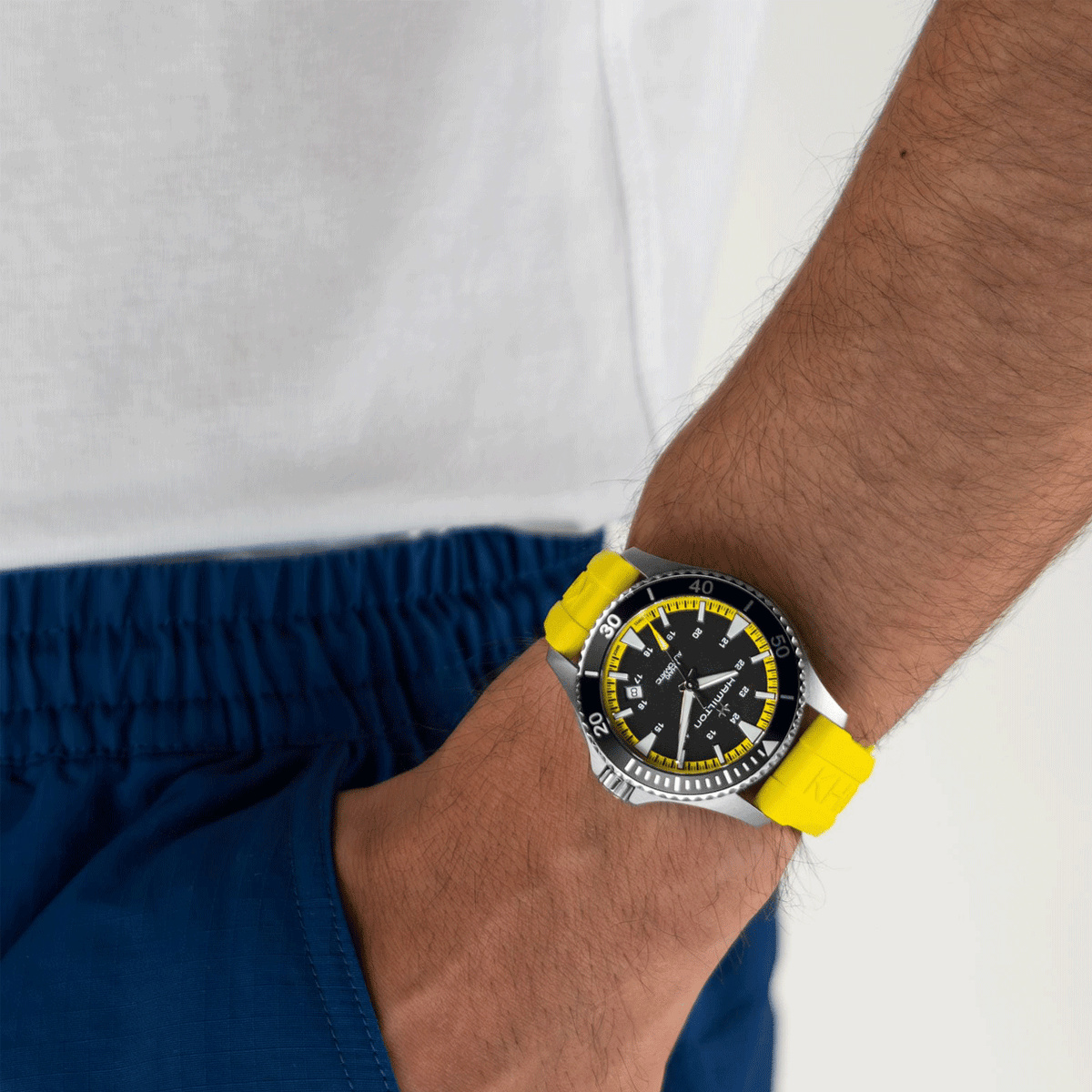 Hamilton Khaki Navy Scuba Auto 40mm H82395332