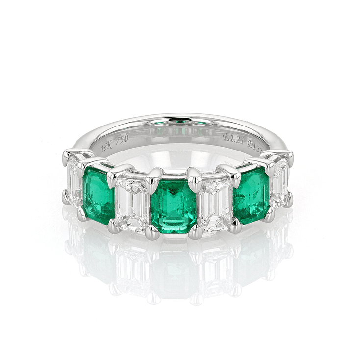 18k Gold Emerald 1.37 Total Weight and Diamond Band