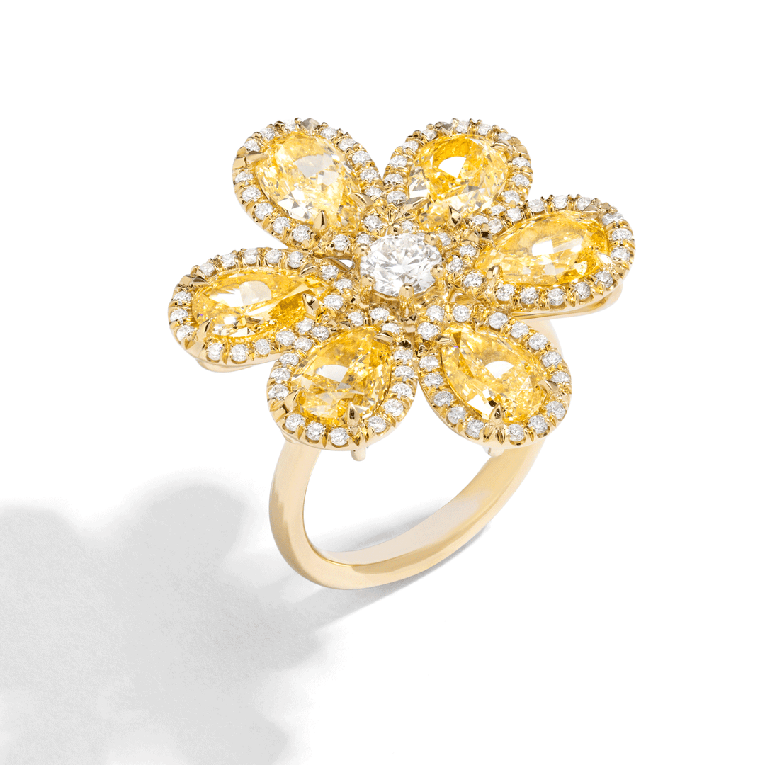 Private Reserve 18k Gold and Fancy Yellow Diamond 6.29 Total Weight Ring