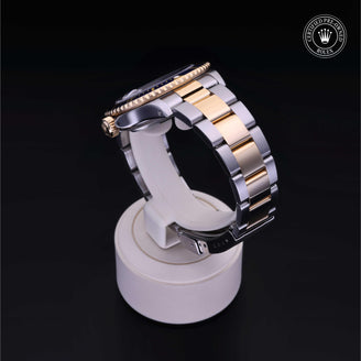 Submariner Date M16613-0012