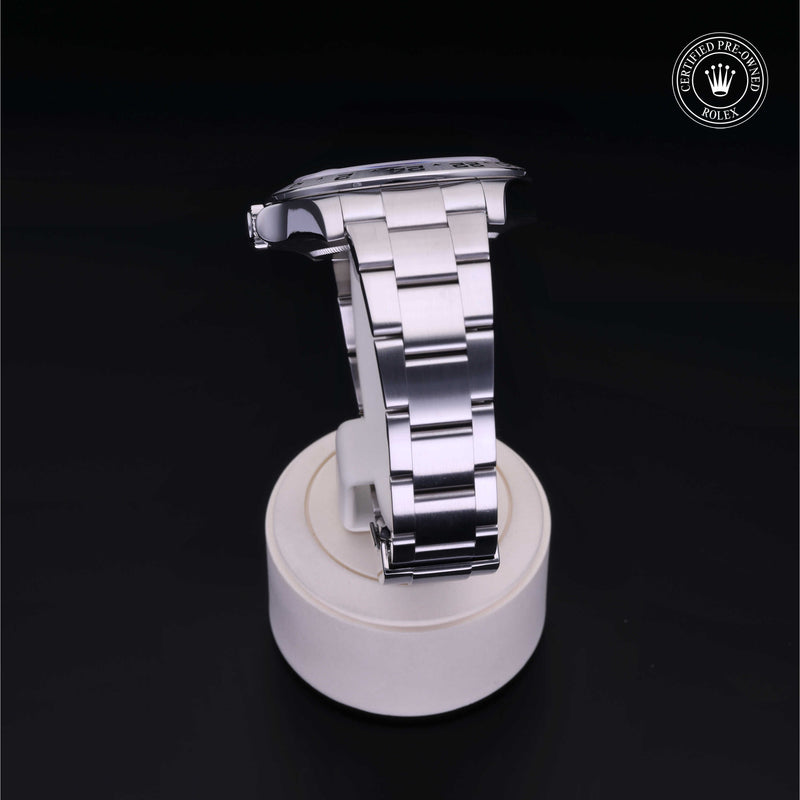 Explorer II M216570-0001