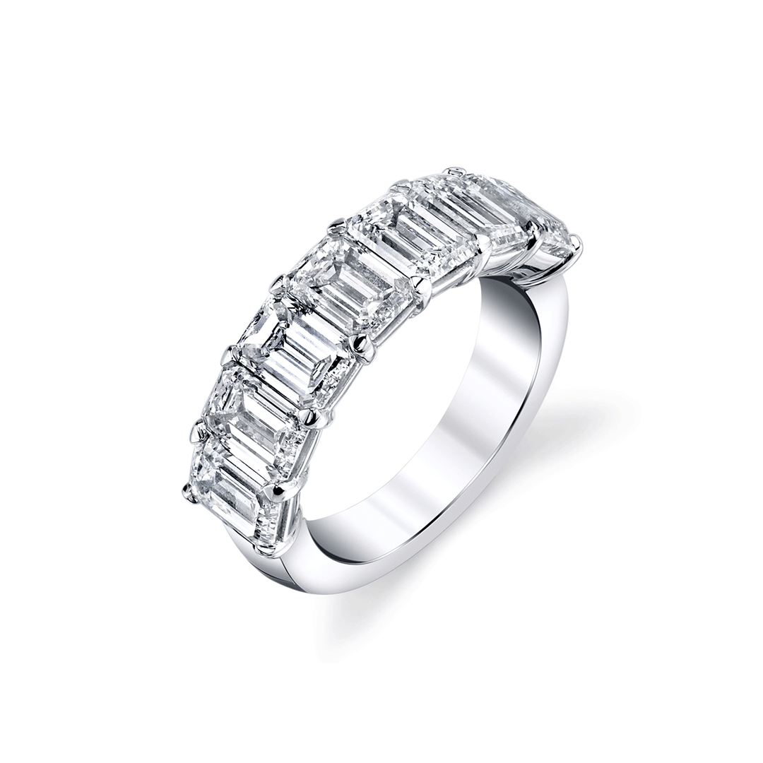 18k White Gold and Emerald Cut Diamond 2.92 Total Weight Band
