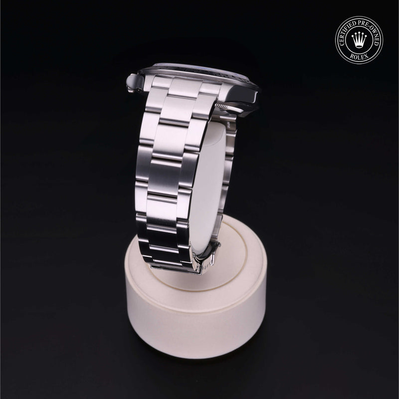 Explorer II M216570-0002