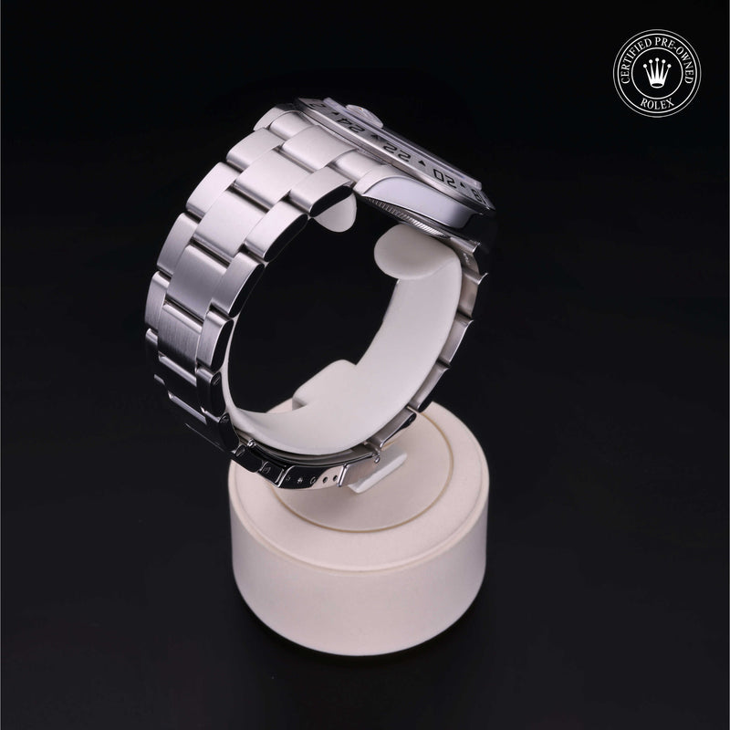 Explorer II M216570-0002