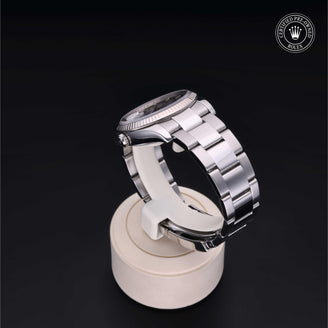 Oyster Perpetual Date M115234-0004