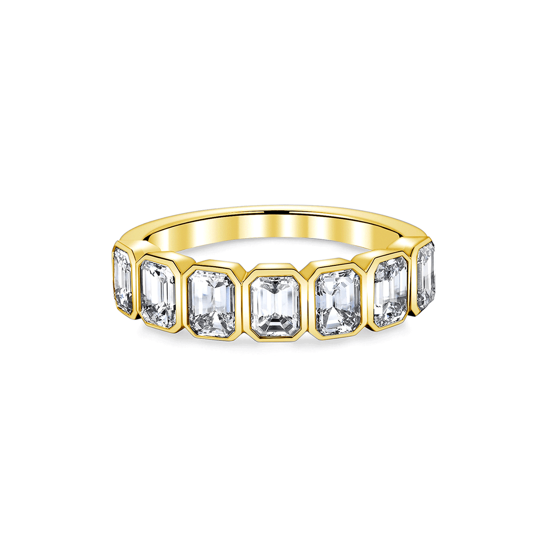 18K Yellow Gold Diamond Emerald Cut 2.75 Total Weight Band
