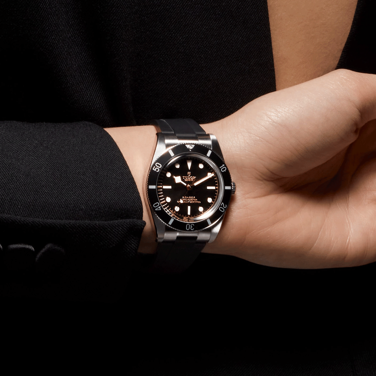 TUDOR Black Bay 54 37mm #M79000N-0002