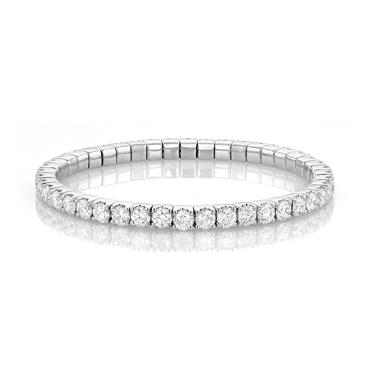 18k White Gold and 11.00 Total Weight Diamond Stretch Bracelet