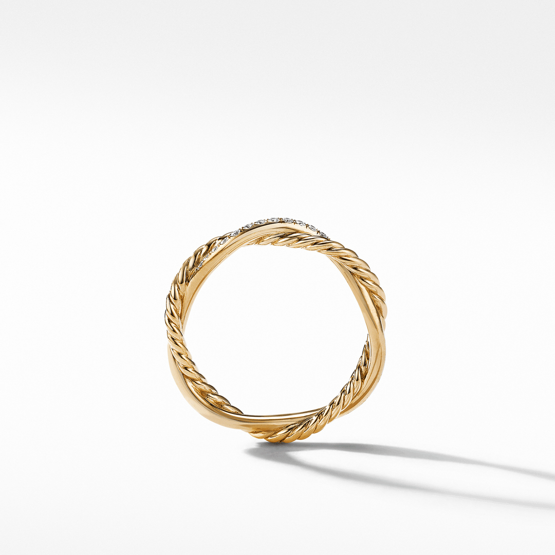 David yurman Petite Infinity Twisted Ring in 18k Yellow Gold with Pavé Diamonds