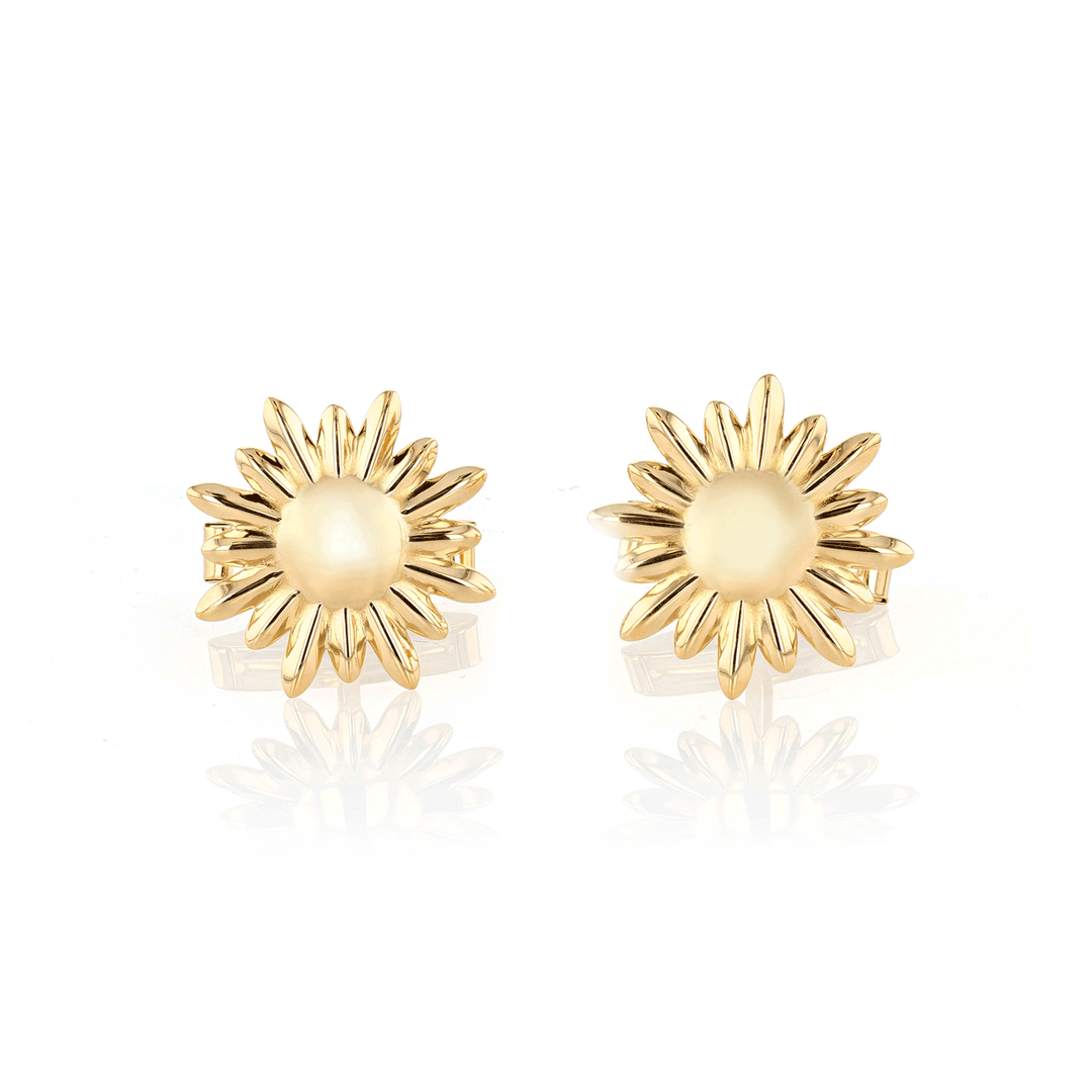Charms of Hope 18k Gold Sunflower Cufflinks