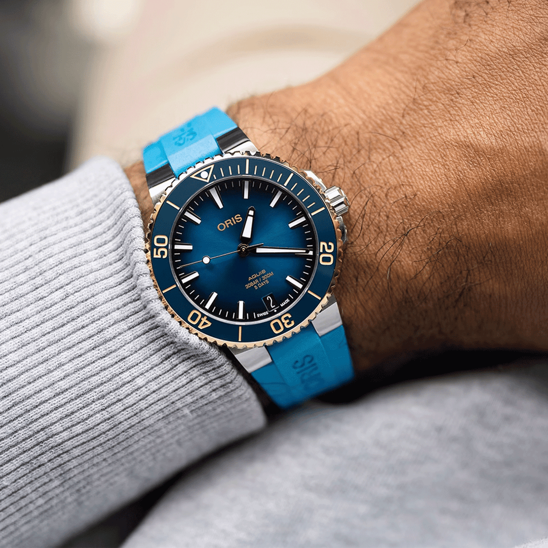 Oris Aquis Date 41.5mm Calibre 400 Blue Dial
