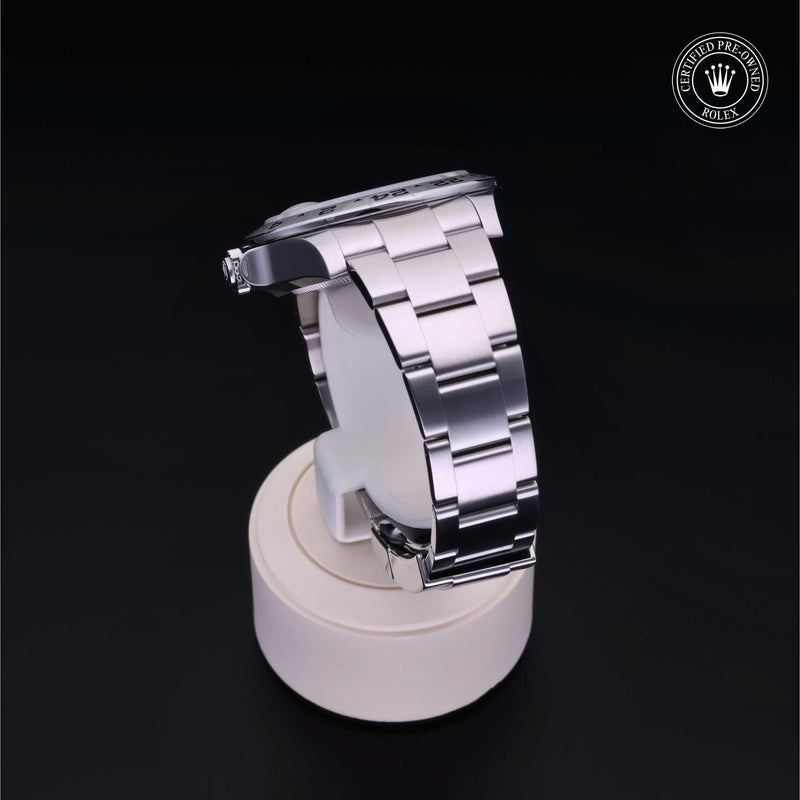 Explorer II M216570-0002