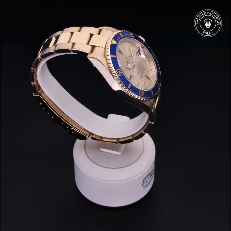 Submariner Date M16618-0001