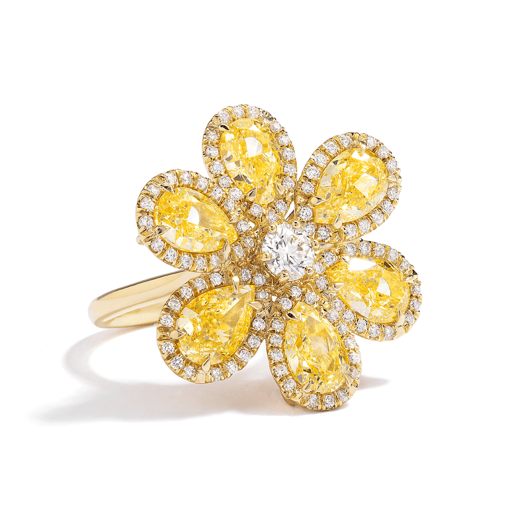 Private Reserve 18k Gold and Fancy Yellow Diamond 6.29 Total Weight Ring