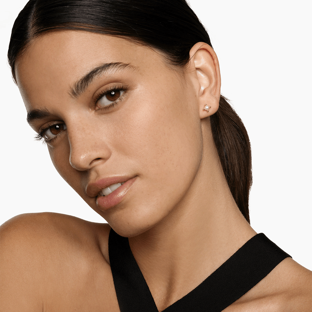 David Yurman Petite Modern Renaissance® Pearl Stud Earrings 18K Yellow Gold with Pearls, 5.5mm