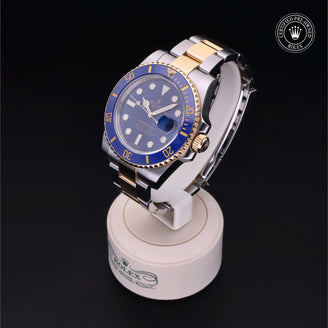 Submariner Date M116613LB-0005