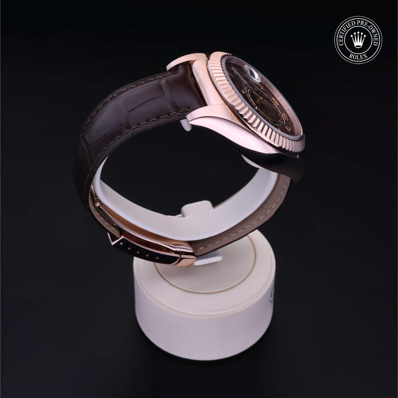 Sky-Dweller M326135-0001
