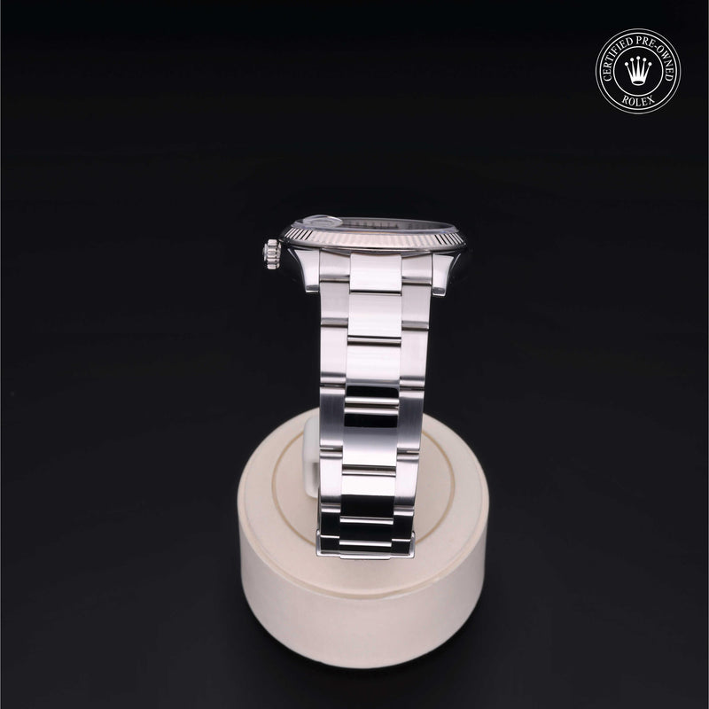 Oyster Perpetual Date M115234-0004