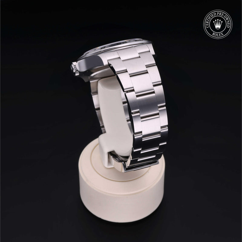 Explorer II M226570-0001