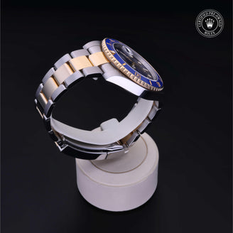 Submariner Date M116613LB-0005