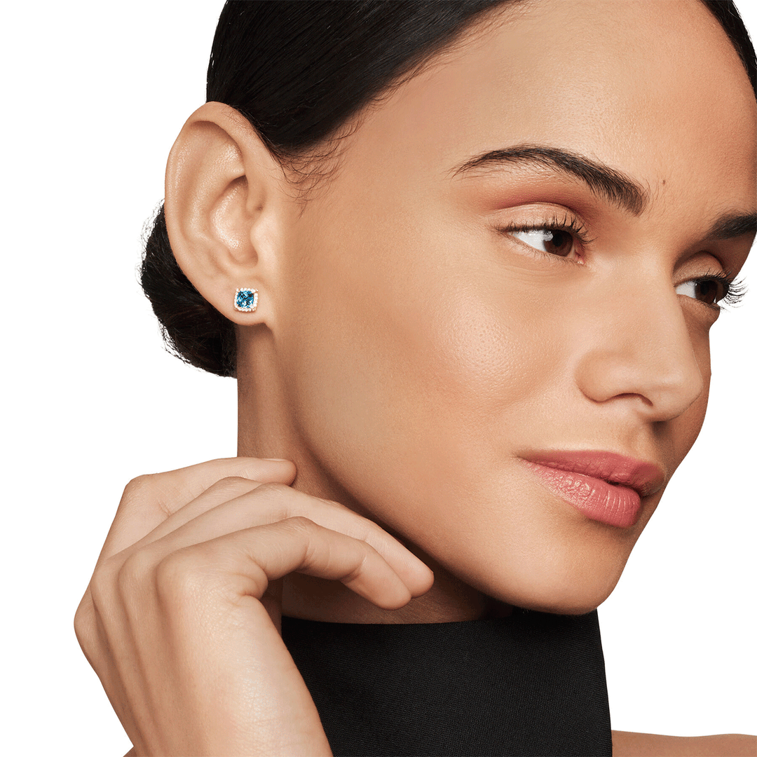 David Yurman Petite Chatelaine Pavé Bezel Stud Earrings in 18k Yellow Gold with Hampton Blue Topaz